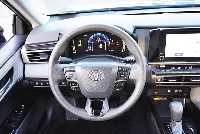 Used 2026 Toyota Camry LE FWD image 29