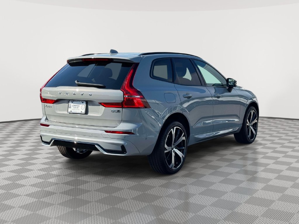 Used 2025 Volvo XC60 B5 Ultra w/ Protection Package Premier AWD/4WD image 4