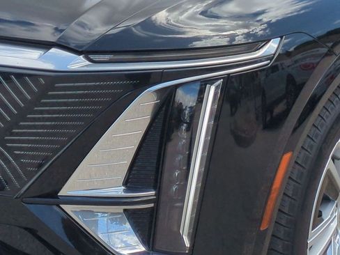 Certified 2024 Cadillac Lyriq Tech AWD/4WD image 28