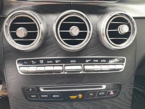 Used 2017 Mercedes-Benz GLC 300 4MATIC image 12