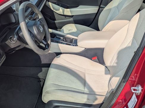 Used 2023 Honda Accord EX image 10