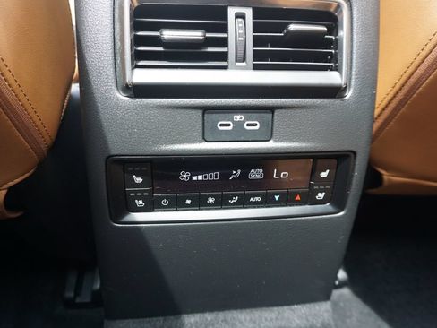 Used 2025 MAZDA CX-90 3.3 Turbo S w/ Premium Plus AWD/4WD image 16
