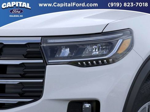 New 2026 Ford Explorer Active w/ Active Comfort Package RWD image 18