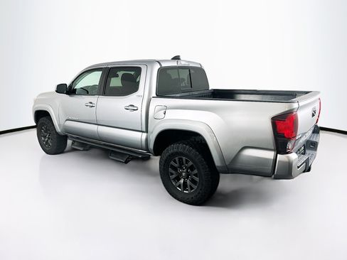 Used 2023 Toyota Tacoma SR5 w/ Technology Package AWD/4WD image 5