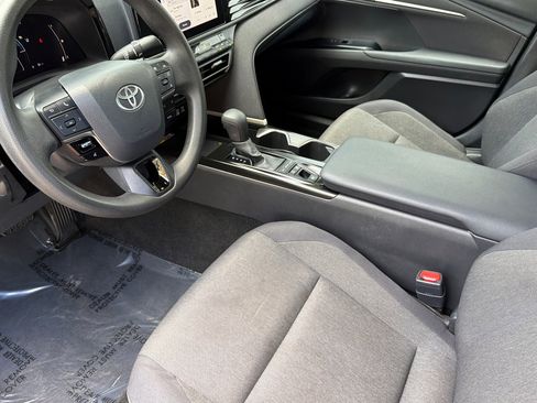 Certified 2025 Toyota Camry LE FWD image 10