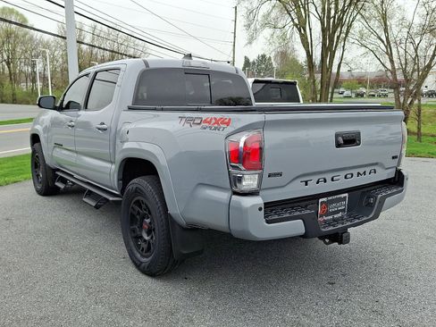 Certified 2020 Toyota Tacoma TRD Sport w/ TRD Premium Sport Package image 3