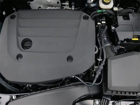 New 2026 Volvo XC40 B5 Ultra w/ Protection Package Premier image 35