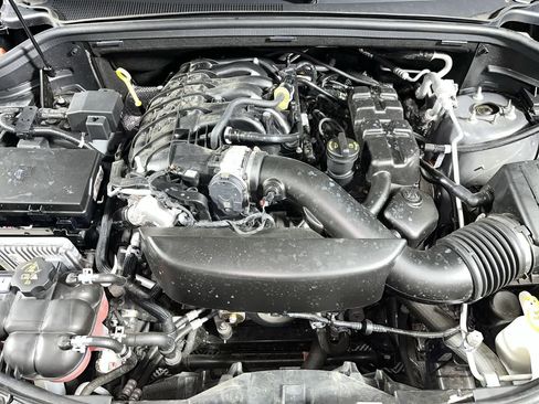 Used 2024 Dodge Durango GT image 12