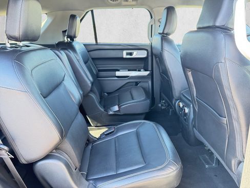 Used 2023 Ford Explorer Limited w/ Equipment Group 301A RWD image 25