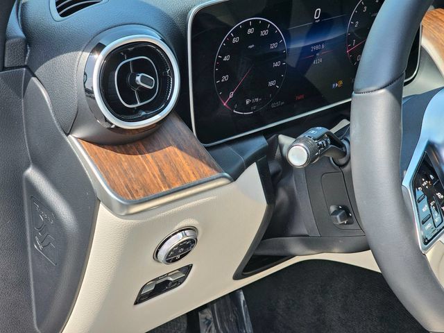 Certified 2026 Mercedes-Benz GLC 300 4MATIC image 17