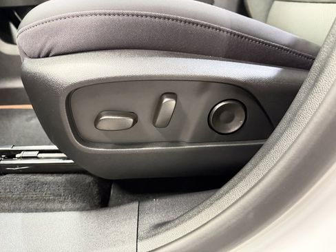 New 2026 GMC Terrain AT4 w/ LPO, Black Badging Package image 23