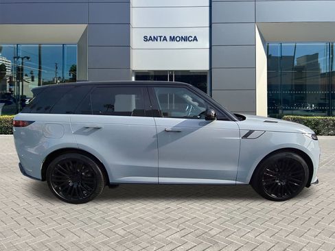 New 2026 Land Rover Range Rover Sport SV image 6