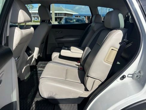 Used 2011 MAZDA CX-9 Grand Touring w/ Moonroof & Bose Audio Pkg image 15