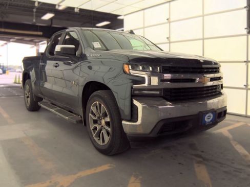 Used 2019 Chevrolet Silverado 1500 LT w/ Texas Edition RWD image 4