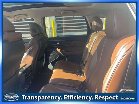 Used 2023 Acura MDX SH-AWD w/ Advance Package image 13