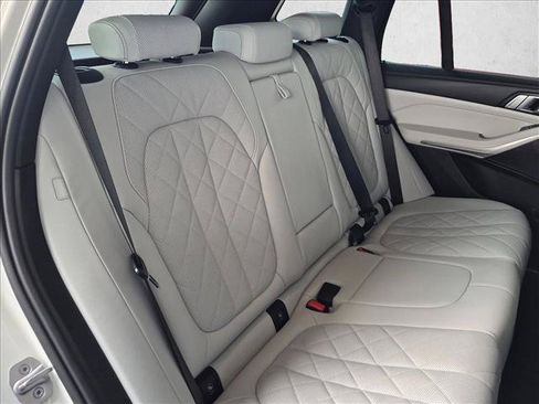 Used 2024 BMW X5 sDrive40i w/ M Sport Package RWD image 22