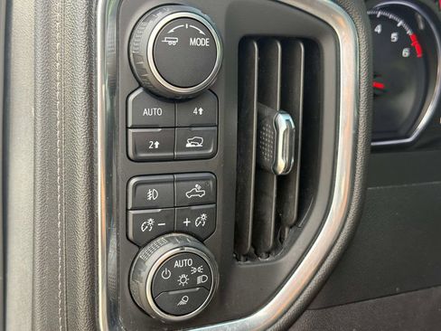 Used 2020 Chevrolet Silverado 1500 LTZ AWD/4WD image 32