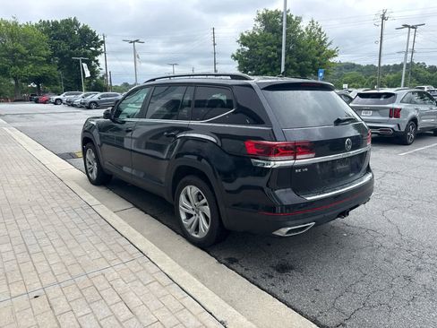 Used 2023 Volkswagen Atlas SE w/ Panoramic Sunroof Package AWD/4WD image 6
