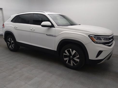 Used 2021 Volkswagen Atlas Cross Sport SE image 11