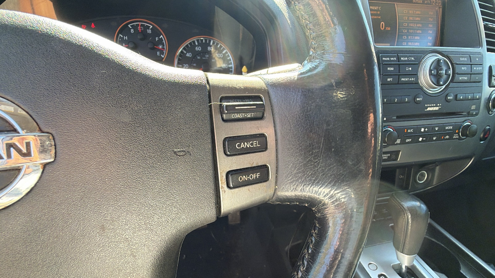 Used 2010 Nissan Armada Titanium AWD/4WD image 28