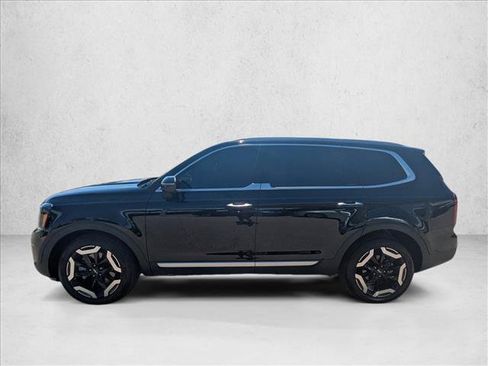 Used 2025 Kia Telluride S AWD/4WD image 9