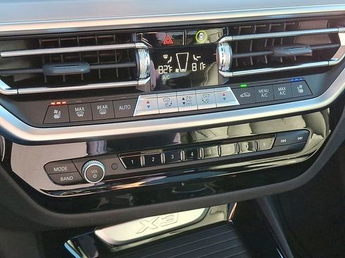 Used 2023 BMW X3 xDrive30i w/ Premium Package image 16
