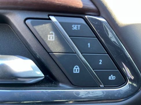 Used 2024 GMC Sierra 1500 Denali Ultimate image 11