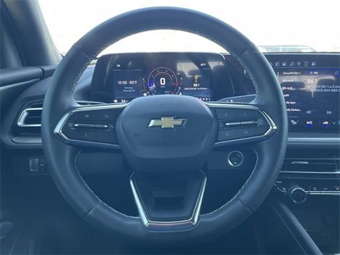 Used 2024 Chevrolet Traverse LS image 7