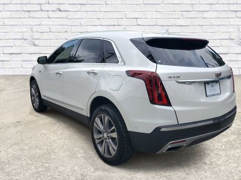 Certified 2024 Cadillac XT5 Premium Luxury w/ Technology Package FWD image 2