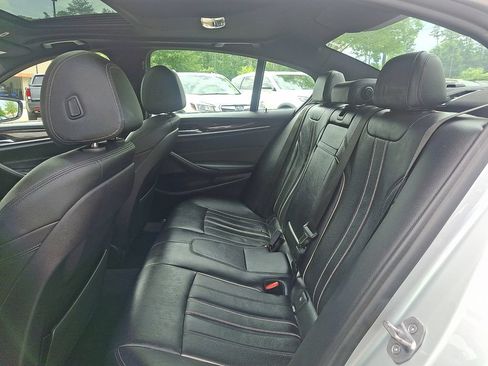 Used 2019 BMW 530i xDrive w/ Convenience Package AWD/4WD image 10