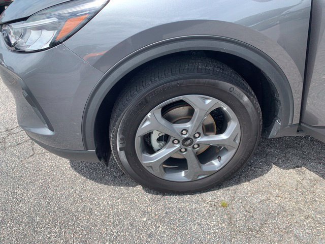 Certified 2025 Ford Escape ST-Line AWD/4WD image 39