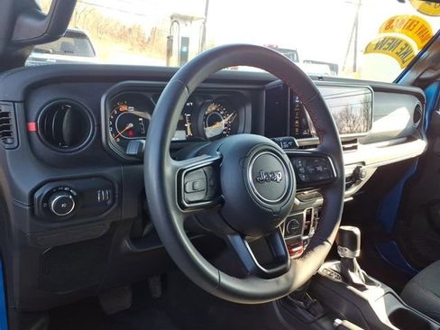 Certified 2024 Jeep Wrangler Unlimited Rubicon image 27