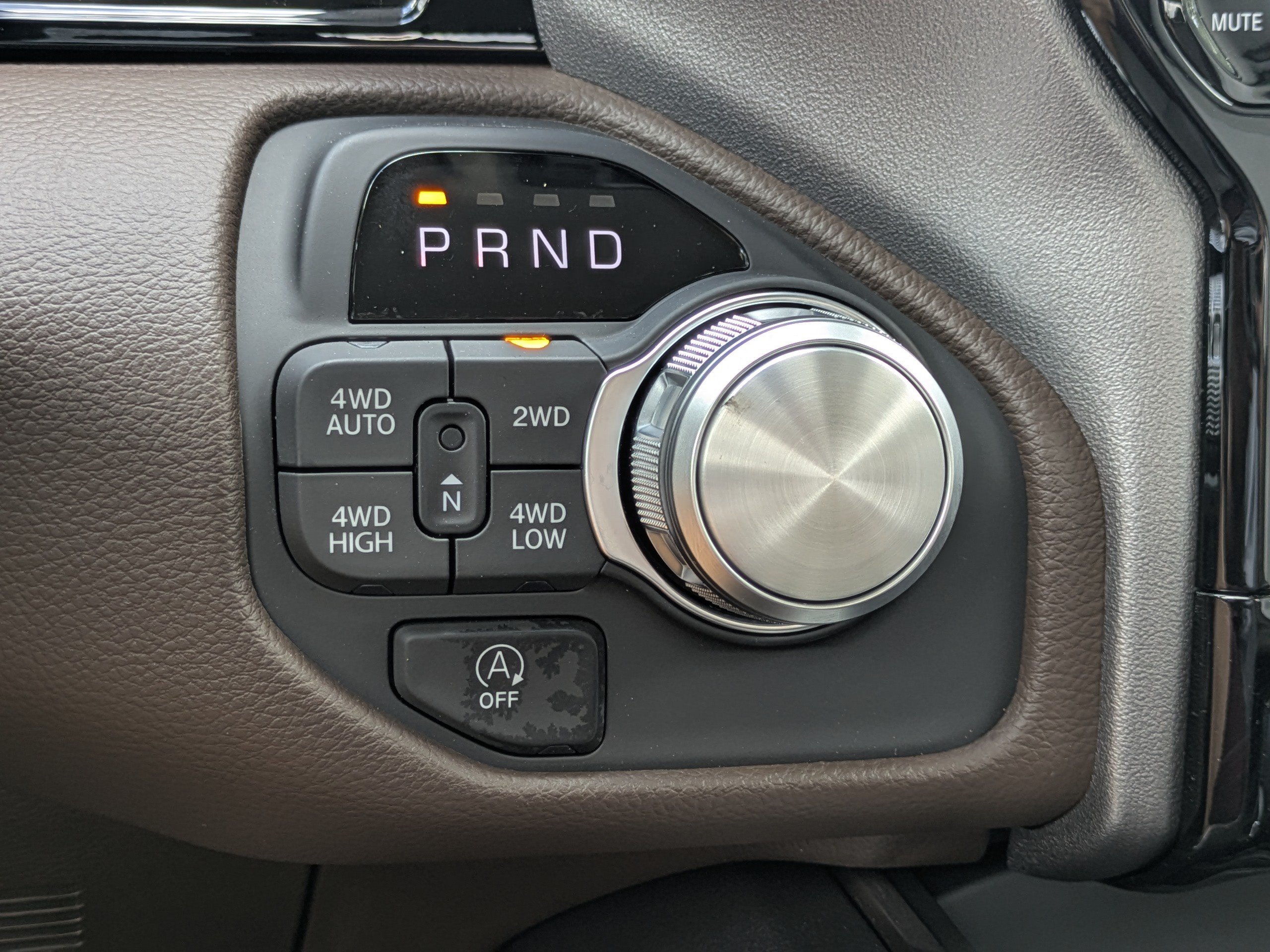 Used 2026 RAM 1500 Laramie w/ Advanced Safety Group II AWD/4WD image 27