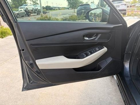 Used 2024 Honda Accord EX image 9
