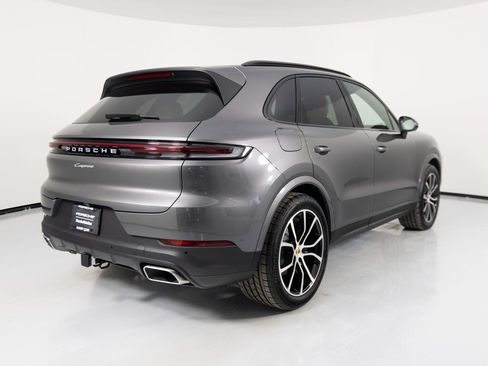 New 2026 Porsche Cayenne image 10