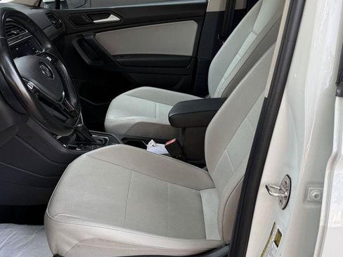 Used 2019 Volkswagen Tiguan SE w/ Panoramic Sunroof Package AWD/4WD image 23