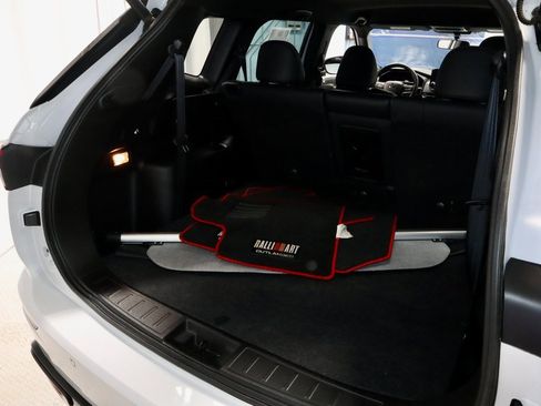 Used 2023 Mitsubishi Outlander Ralliart image 16