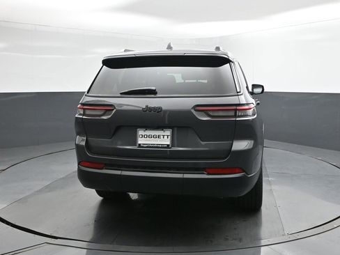 New 2025 Jeep Grand Cherokee L Altitude image 8