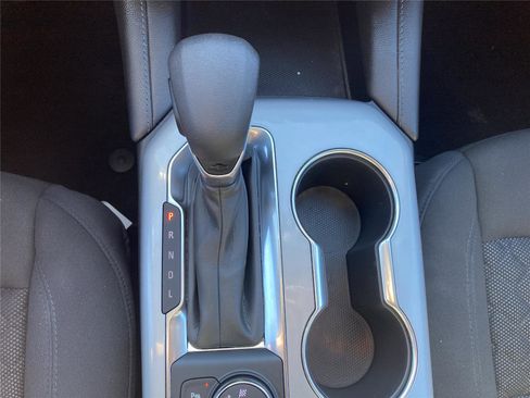 Used 2022 Chevrolet Blazer LT image 18