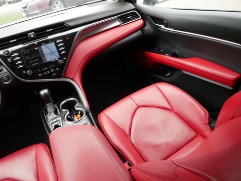Used 2019 Toyota Camry XSE w/ Driver Assist Package FWD image 11