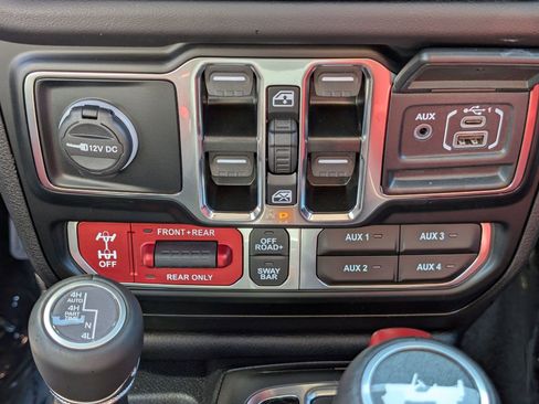 Used 2024 Jeep Wrangler Unlimited Rubicon 392 AWD/4WD image 23