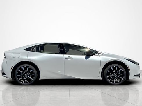 New 2026 Toyota Prius Plug-In Hybrid image 6