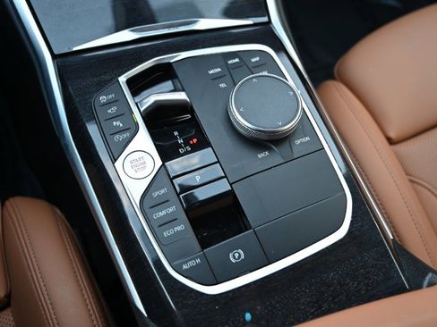 Used 2024 BMW 330i xDrive Sedan w/ Premium Package image 29