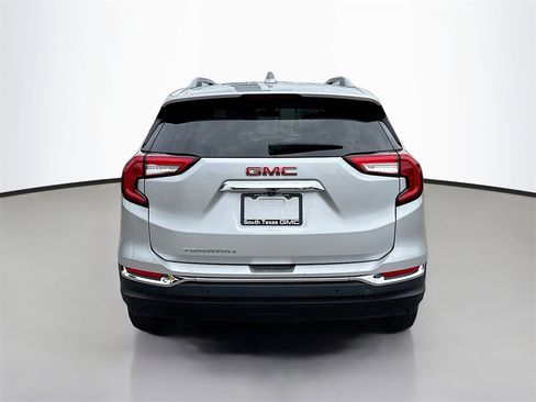 Used 2022 GMC Terrain SLT w/ Infotainment Package II image 6