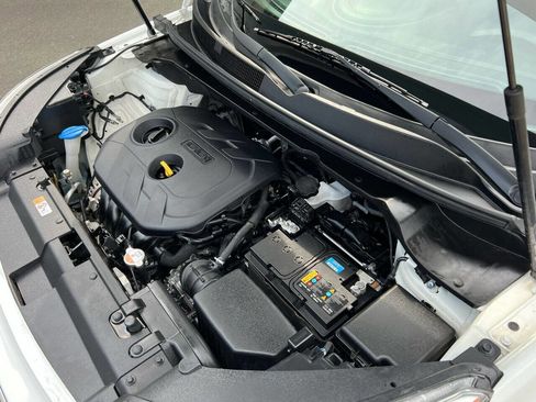 Used 2018 Kia Soul + image 16