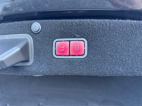 Used 2019 Mercedes-Benz S 560 4MATIC Sedan w/ AMG Line Exterior image 31