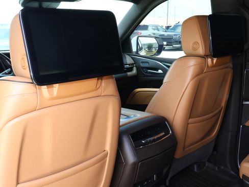 Used 2021 Cadillac Escalade Premium Luxury w/ Driver Assist Tech Package image 20