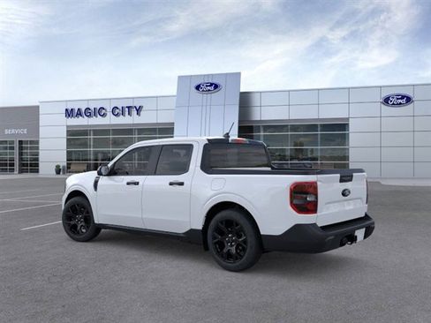 New 2025 Ford Maverick XLT w/ XLT Luxury Package AWD/4WD image 4