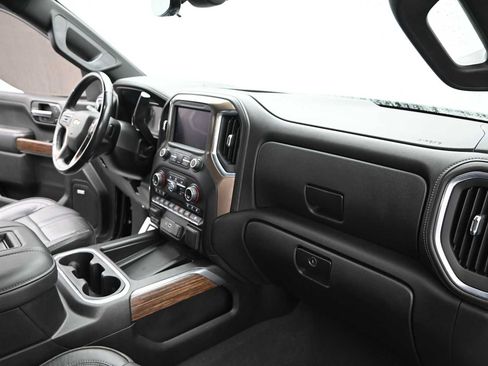 Used 2021 Chevrolet Silverado 1500 High Country w/ Technology Package AWD/4WD image 21