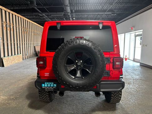 Used 2019 Jeep Wrangler Unlimited Sahara w/ LED Lighting Group image 6
